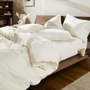 Brooklinen Luxury Percale Sheet Set - 4 Piece 100% Cotton Bed Sheets - 1 Fitted & 1 Flat Sheet, 2 Pillowcases - Cotton Percale Sheets for Hot Sleepers (Queen Size, Cream)